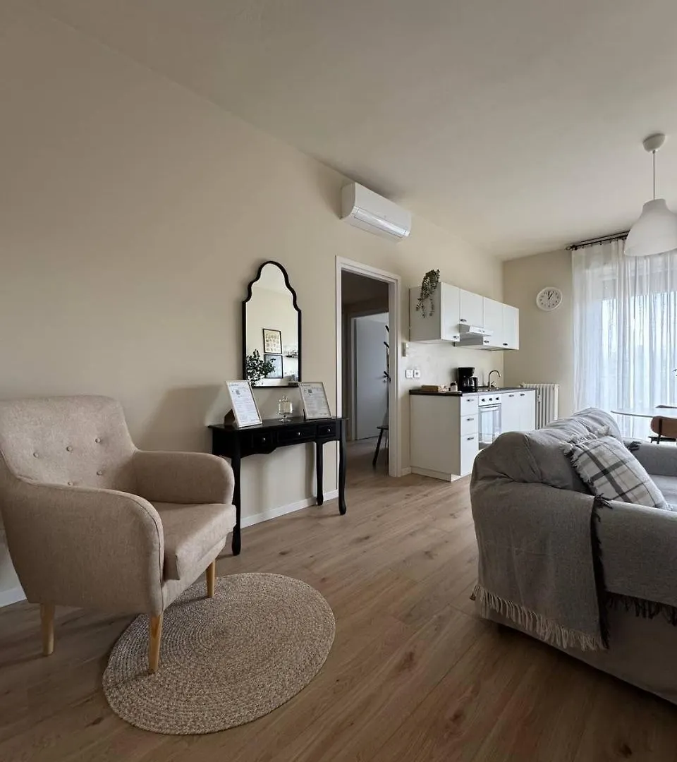 Appartamento Casa Angelina Barlassina 0*,